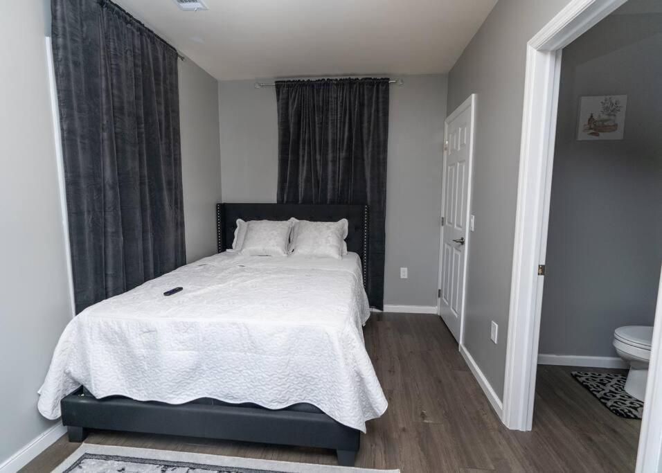 Elegant Apt By Ewr & Pennstation Newark Exteriör bild